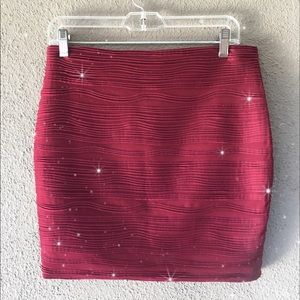 CLOSET CLOSING | Burgundy Textured BodyCon Skirt